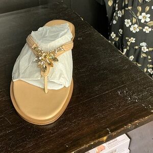 Naturalizer Tan Sandals with Gold Embellishments